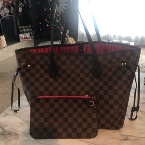 Faux Louis Vuitton